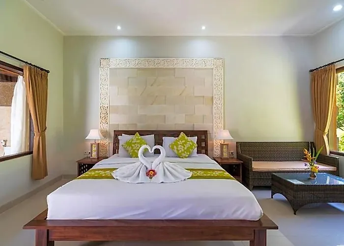 Fantastic Deluxe With Pool Near Residence