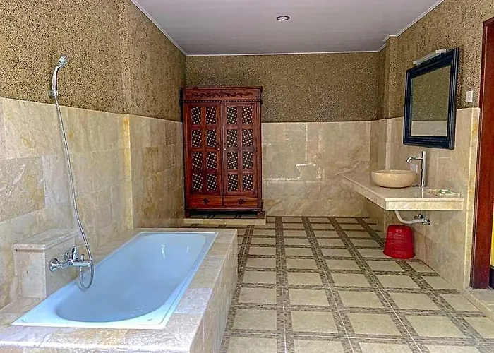 Fantastic Deluxe With Pool Near
